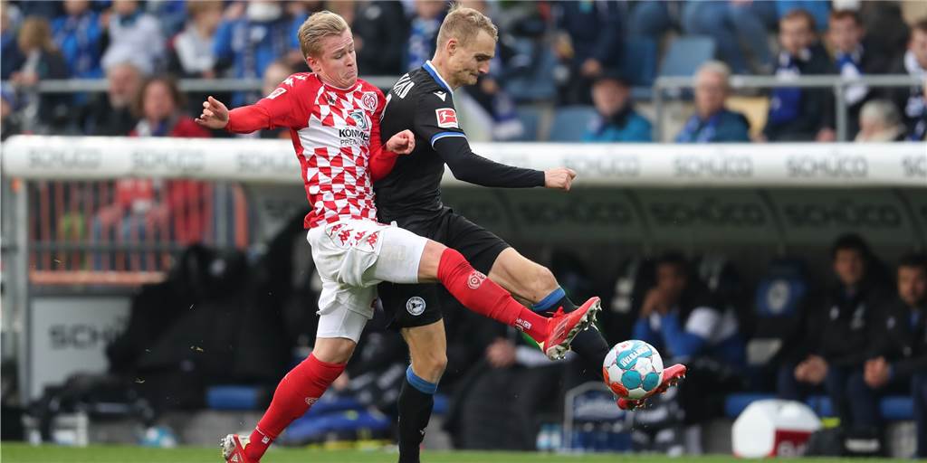 Von Arminia Bielefeld zu Werder Bremen: Für Amos Pieper ist dieser Wechsel der richtige Schritt Es gab auch Gerüchte, nach denen Jonathan Burkardt und Amos Pieper nächstes Jahr bei Mainz 05 zusammen spielen.