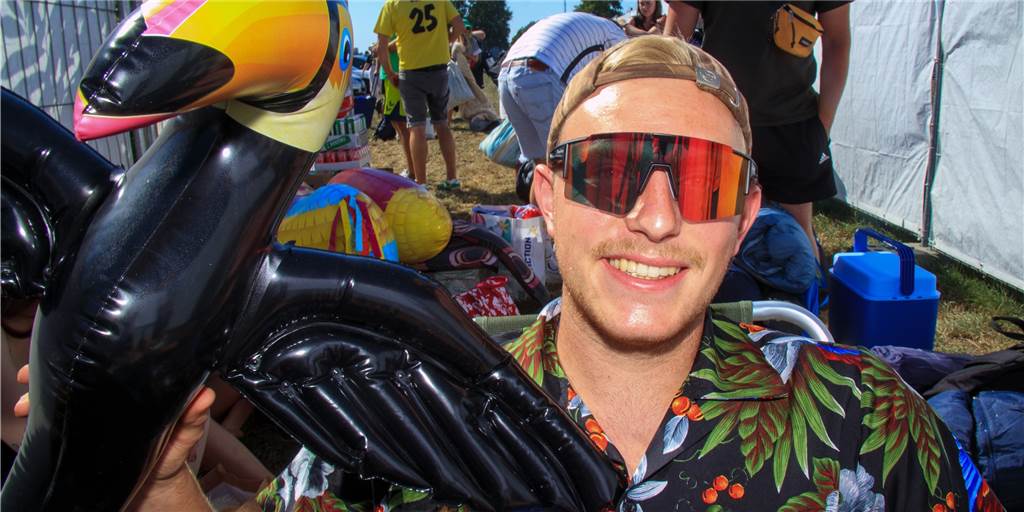 Der Spaß kann losgehen: Die Ersten haben im Dodgeville eingecheckt Es geht wieder los: Die ersten Besucher des Dodgeball Festivals am Flugplatz Stadtlohn-Vreden in Wenningfeld sind am Donnerstagnachmittag eingetroffen.