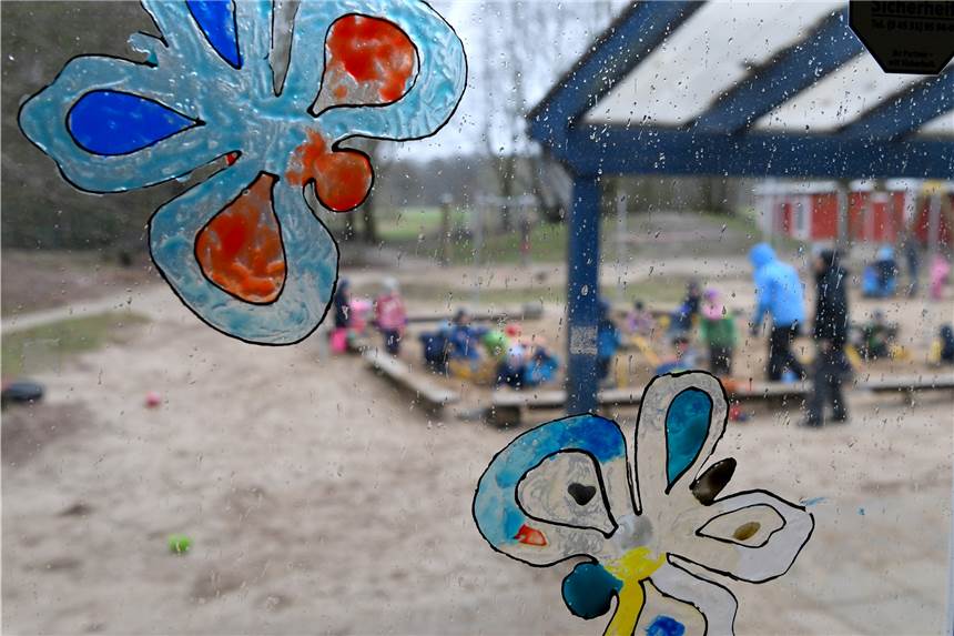 So sollen Schulen und Kitas nach den Osterferien starten Es gibt Pläne zur schrittweisen Öffnung der Kitas.