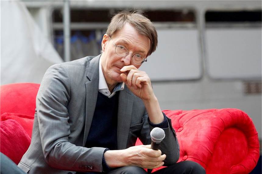 Lauterbach wegen Warnung vor „Killervariante“ in der Kritik «Es ist durchaus möglich, dass wir eine hochansteckende Omikron-Variante bekommen, die so tödlich wie Delta ist»: Karl Lauterbach.
