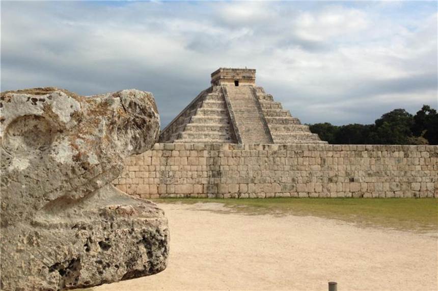 Waldrodung durch die Mayas hinterlässt noch Spuren Es ist Tausende Jahre her, dass die Mayas Regenwälder abholzten, um Städte zu bauen und Felder anzulegen - aber die Folgen für die Umwelt sind noch immer messbar. Foto: Denis Düttmann/Achiv