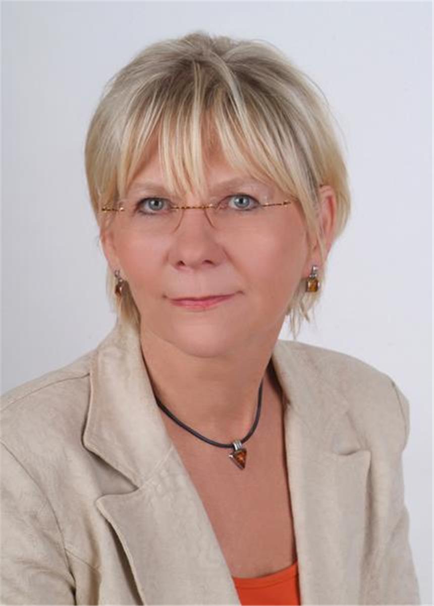 Kinderschutzbund: "Es muss noch mehr getan werden" Es muss nicht immer ein riesiges Klettergerüst sein: Kinder lieben urige Naturlandschaften mit vielen Büschen, Sträuchern, Bäumen, sagt Paula Honkanen-Schoberth, Bundesgeschäftsführerin des Deutschen Kinderschutzbundes.
