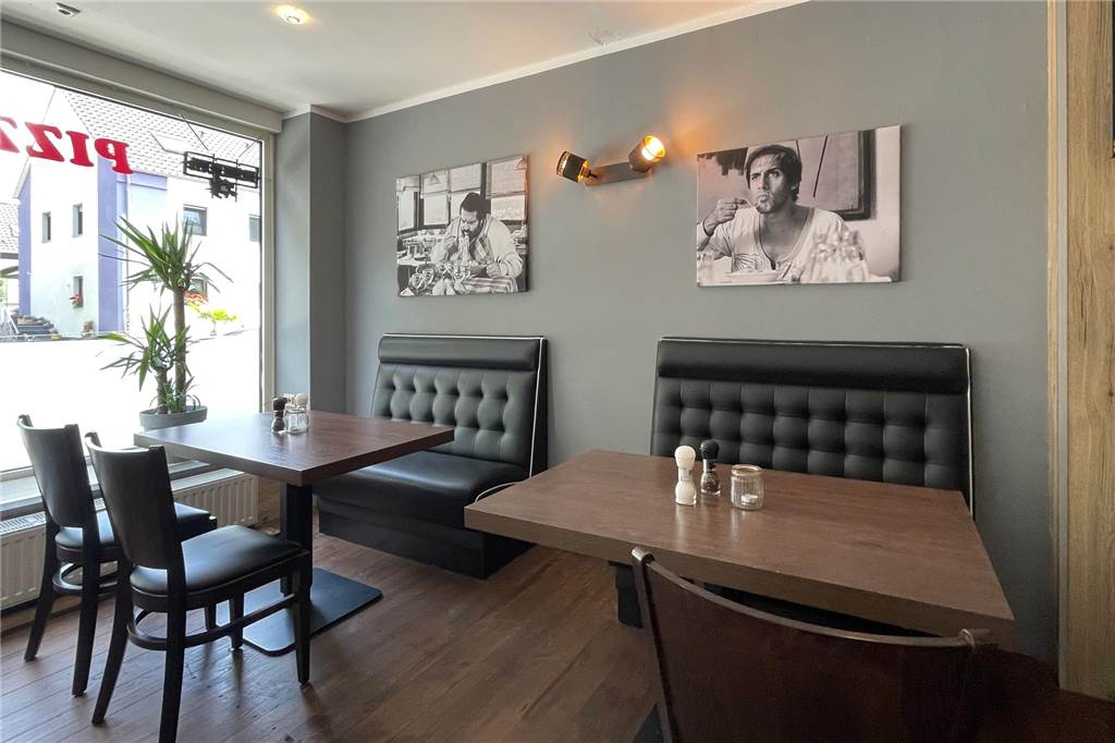 Allen Skeptikern zum Trotz: Paolo Leto eröffnet Pizzeria an Varziner Straße Innenraum der neuen Pizzeria "Da Paolo" in der Varziner Straße in Huckarde