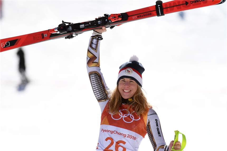 Snowboard-Star schockt Rebensburg und Vonn im Super-G Ester Ledecka gelang einer der größten Überraschungen der Olympia-Geschichte.