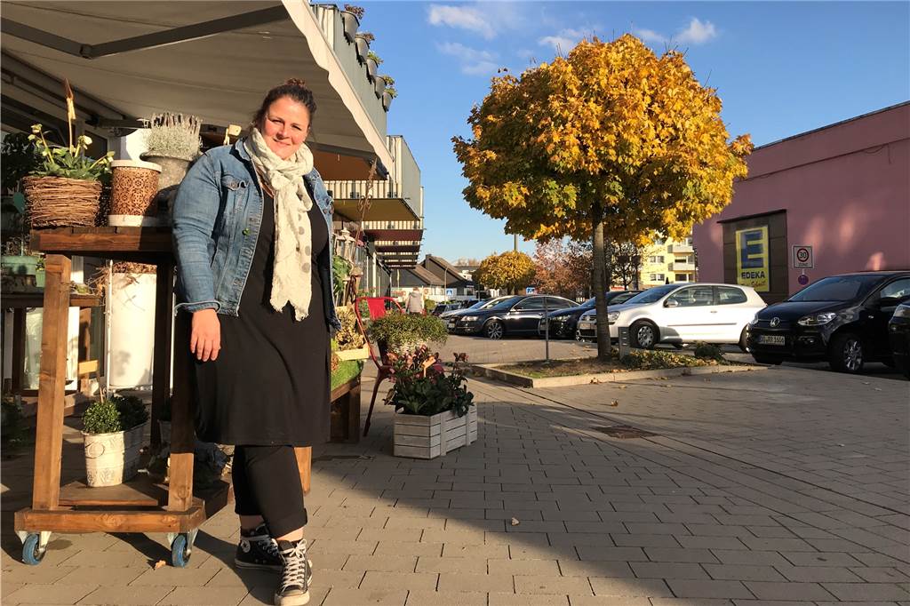 Holzen: Wer in der Idylle wohnt, braucht ein Auto Esther Gärtner hatte zunächst befürchtet, Holzen sei „zu spießig“ für sie. Inzwischen wohnt die 35-Jährige seit 15 Jahren in Holzen und fühlt sich sehr wohl.