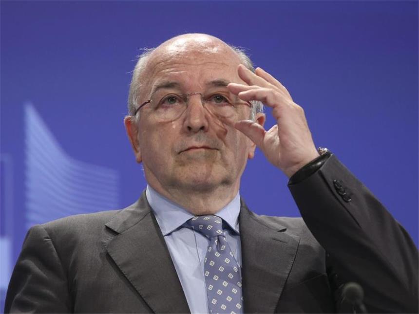 EU verhängt Millionenstrafen gegen Pharmafirmen EU-Wettbewerbskommissar Joaquín Almunia übte harsche Kritik an den Geschäftspraktiken des Pharmakonzerns Servier. Foto: Olivier Hoslet