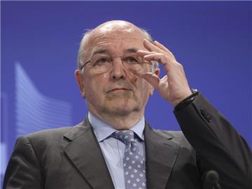 EU-Wettbewerbskommissar Joaquín Almunia übte harsche Kritik an den Geschäftspraktiken des Pharmakonzerns Servier. Foto: Olivier Hoslet