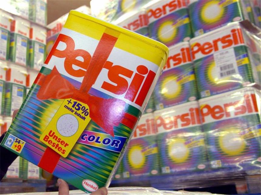 Europas führender Waschmittelhersteller Henkel zahlt seinen Aktionären eine höhere Dividende. Foto: Achim Scheidemann