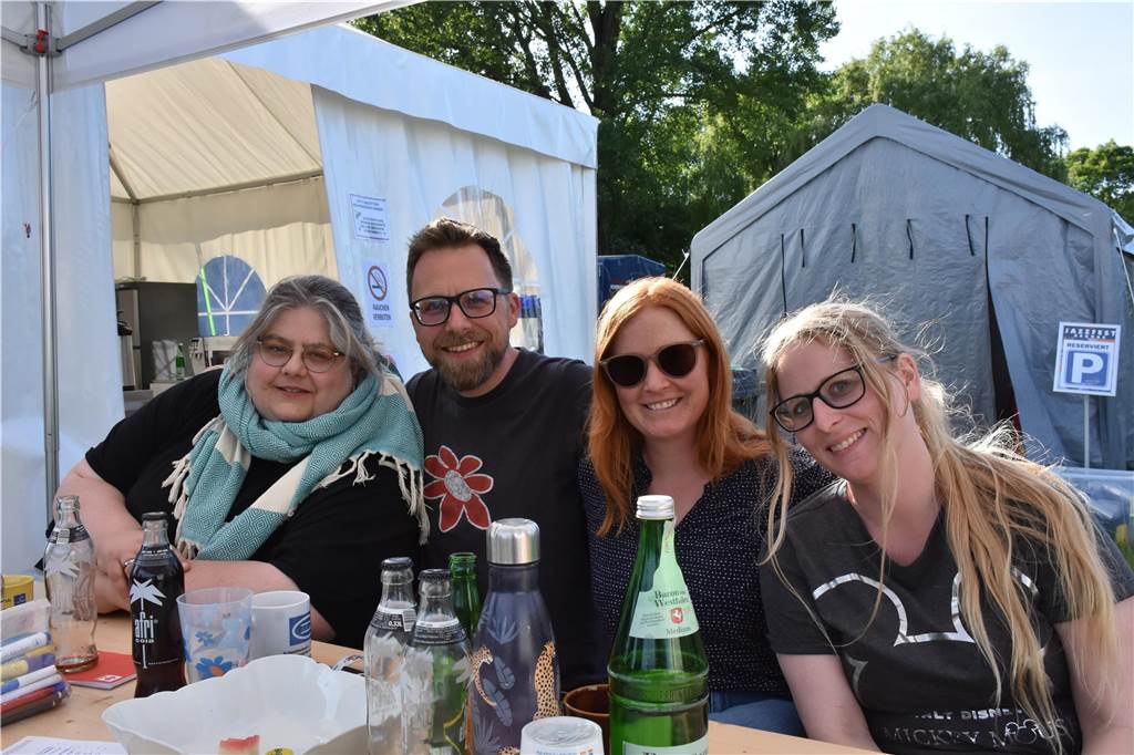 Eva, Stefan, Nicole und Channy vom MIA-Vorstand
