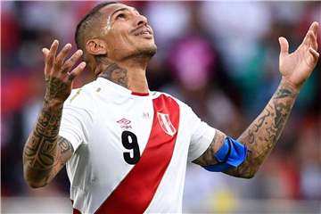 Ex-Bundesligaprofi Paolo Guerrero wird Peru gegen Deutschland wieder fehlen. Foto: Marius Becker