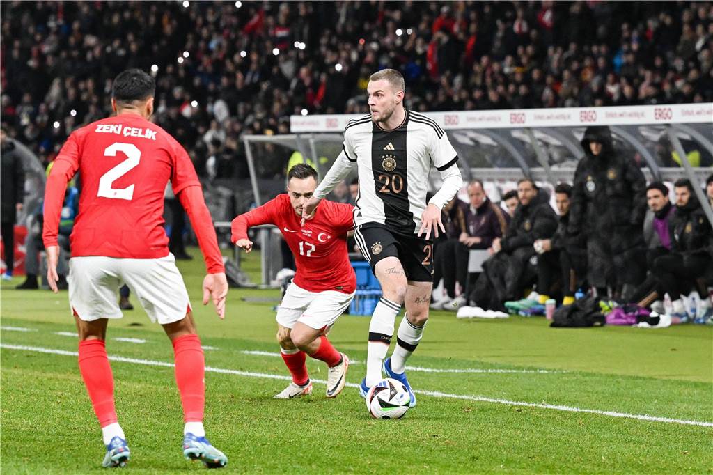 Marvin Ducksch am Ball.