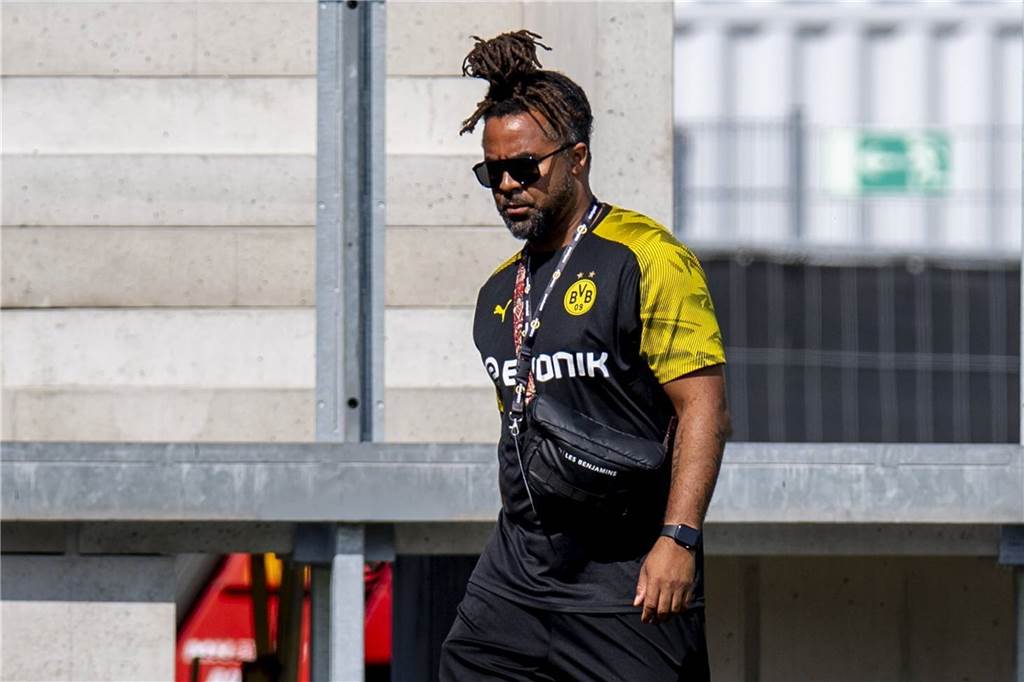 Bövinghausen-Boss verrät erstmals, welchen Ex-BVB-Star er noch verpflichten möchte Ex-BVB-Star Patrick Owomoyela hat sich mit dem TuS Bövinghausen getroffen.