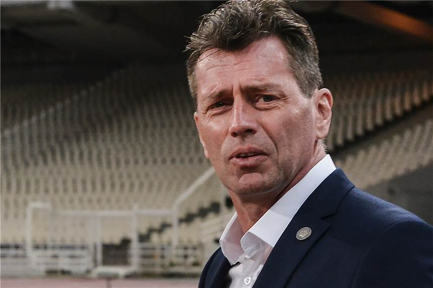 Vorzeitige Trennung: Ex-BVB-Trainer Michael Skibbe schon wieder auf Jobsuche Ex-BVB-Trainer Michael Skibbe ist erneut auf Jobsuche.