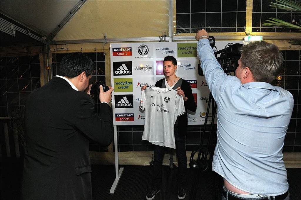 Ex-Nationalspieler Julian Draxler war einst Gast bei der Players Night im Lakeside Inn in Haltern.