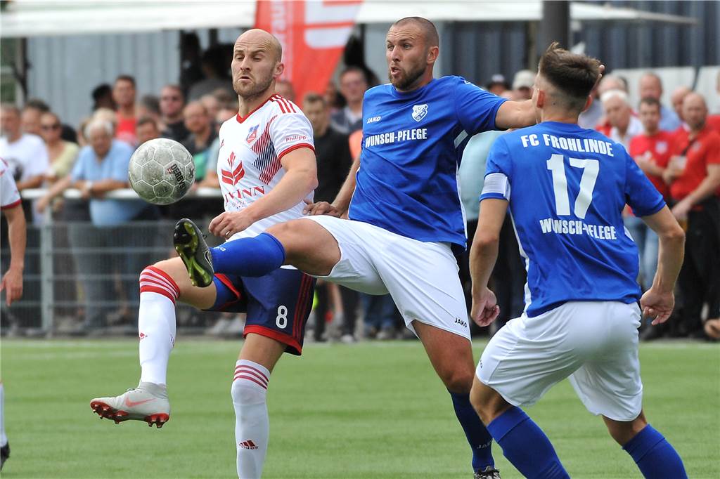 Marc Olschewski: „Mit mir hätten das die Gegner nicht gemacht“ Ex-Profi Marc Kruska (blaues Hemd), der in der vergangenen Saison für den FC Frohlinde in der Landesliga spielte, hat sich dem VfB Habinghorst angeschlossen.