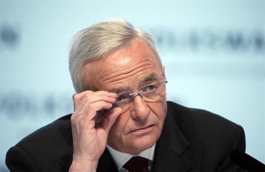 Der VW-Abgas-Skandal: Was seit Freitag geschah Ex-VW-Boss Martin Winterkorn darf seine Aussage im Abgasskandal verweigern.