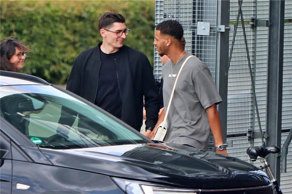 Exklusive Bilder von BVB-Neuzugang Felix Nmecha.