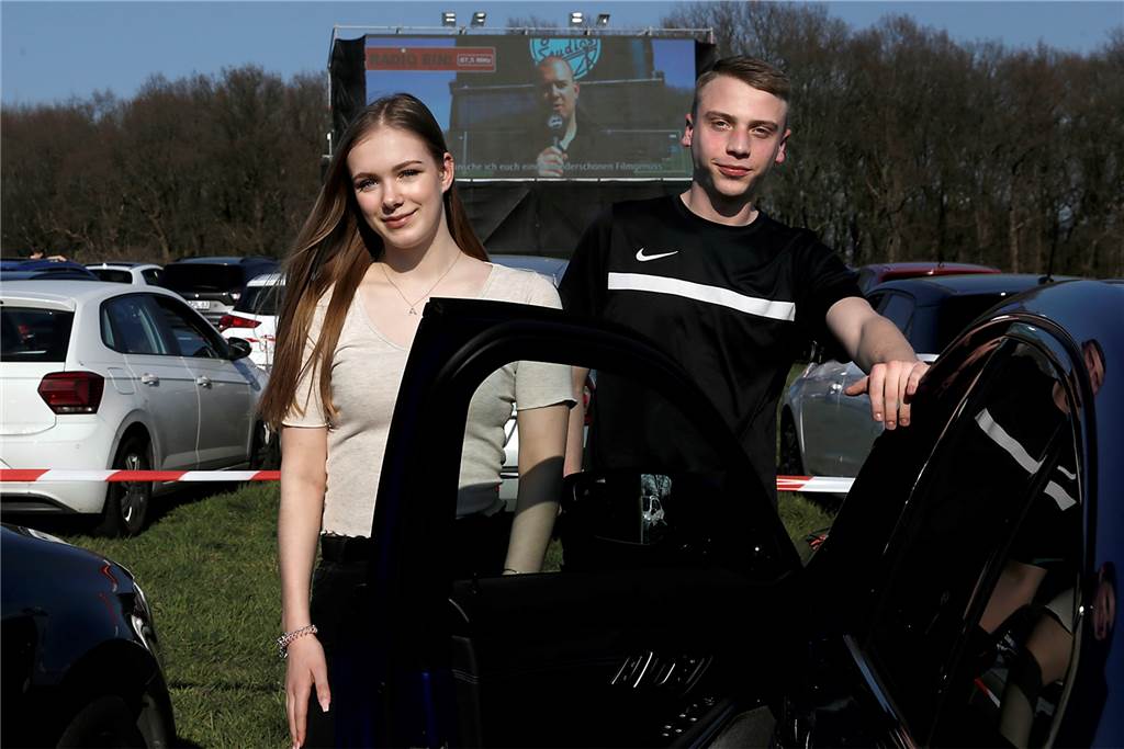 Extra aus Castrop-Rauxel angereist: Jenny Teltz und Almin Osmanovic.