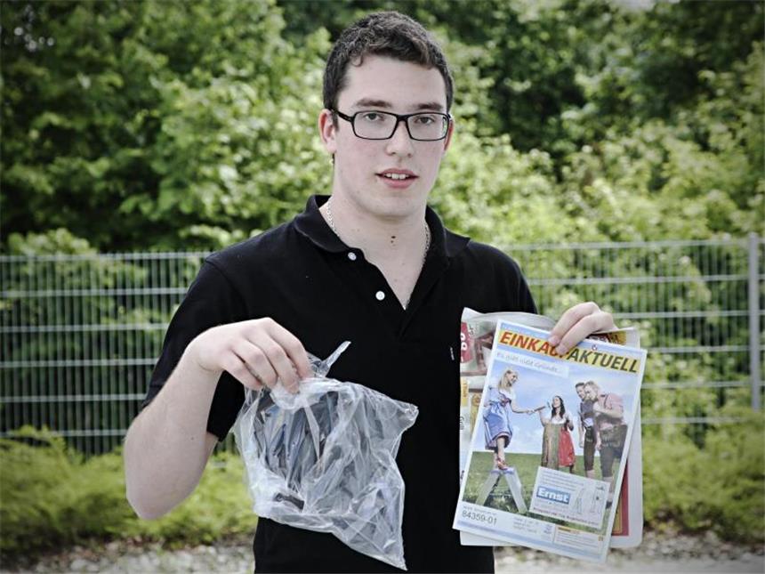 Neue Verpackung? 19-Jähriger verhandelt mit Post Fabian Lehner trifft sich mit Vertretern der Deutschen Post, Fachleuten und Umweltschützern in München zu einem runden Tisch. Foto: Walter Geiring/Archiv
