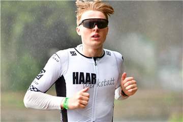 Fabio Zadrozny absolvierte Ende August seinen ersten Ironman - seitdem hatte er mit Knieproblemen zu kämpfen.