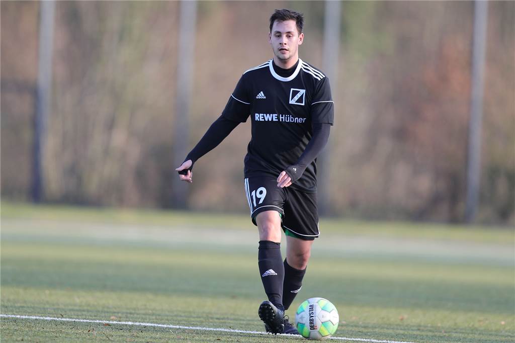 Wer folgt bei GS Cappenberg auf den abgewanderten Top-Torjäger? Vorbild ist der BVB Fabrice Pestiger ist für seinen Weitschuss gefürchtet.