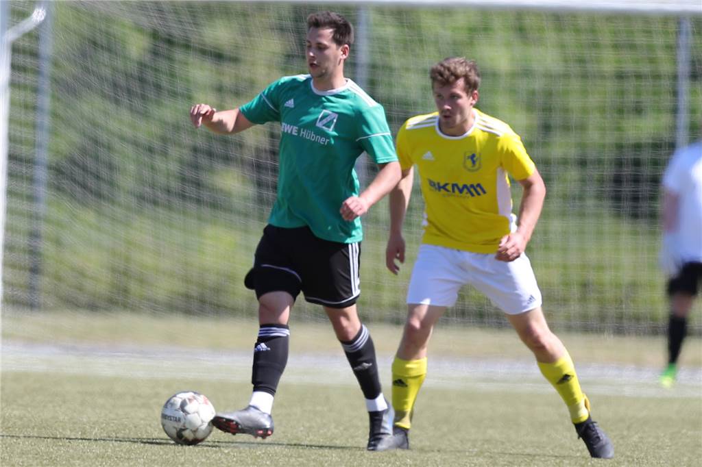 GS Cappenberg rettet sich am letzten Spieltag – „Eigentlich waren wir schon abgestiegen“ Fabrice Pestinger (l.) führte sein Team als Kapitän am Pfingstmontag in die Relegation.