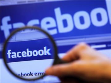 Facebook hat für eine Studie eine Woche lang die Emotionen hunderttausender Nutzer über die angezeigten Nachrichten manipuliert. Foto: Jens Büttner