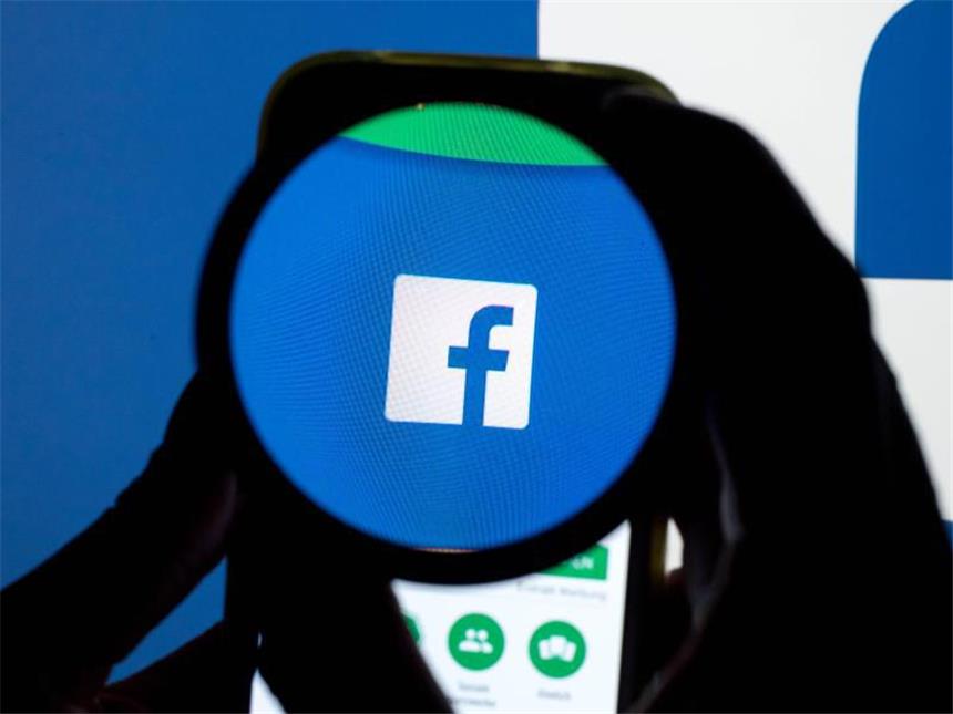 Zehn Millionen sahen mutmaßlich russische Polit-Anzeigen Facebook hatte 470 Profile mit vermuteter Verbindung zu Russland ausgemacht, die Werbung mit politischem Hintergrund für etwa 100 000 Dollar geschaltet hatten. Foto: Tobias Hase