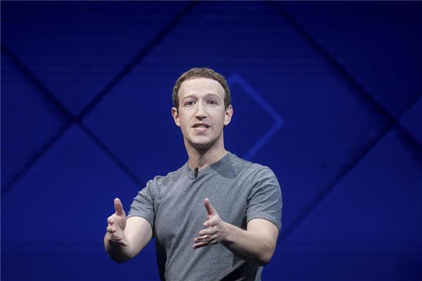 Facebooks Gründer und Chef Mark Zuckerberg hatte die Möglichkeit einer Bezahl-Variante erstmals bei der Anhörung im US-Kongress im April angedeutet als er sagte: „Es wird immer eine kostenlose Version von Facebook geben“. Foto: Noah Berger/AP