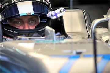 Fährt mit seinem Mercedes derzeit hinterher: Valtteri Bottas. Foto: Muhammad Zulhilmi Daud