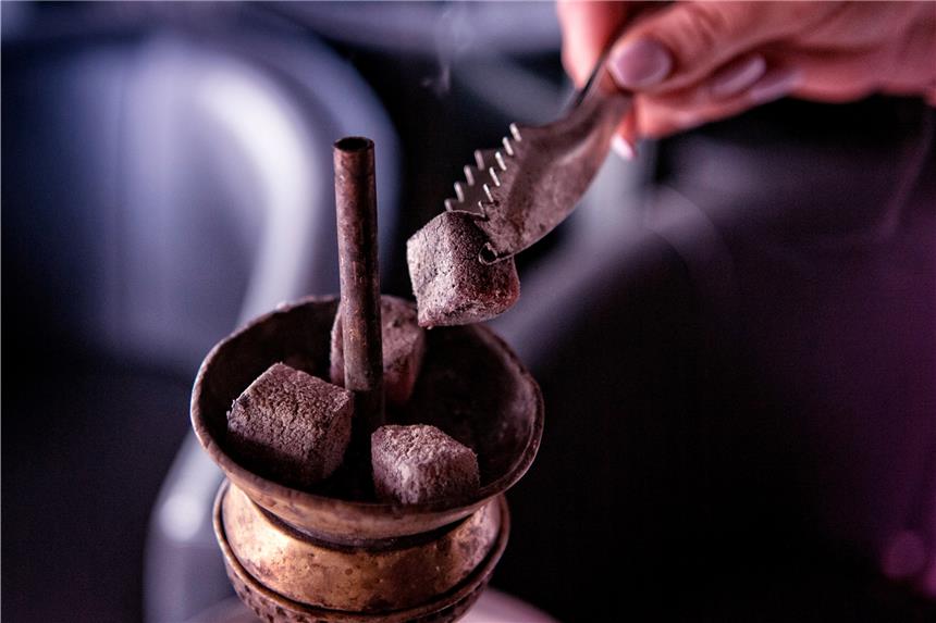 Fälle von Vergiftungen mit Shisha-Pfeifen häufen sich.