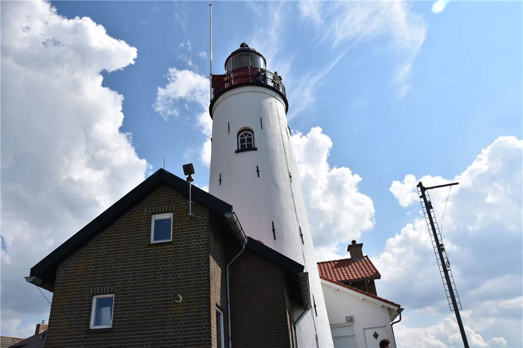 Das ist der kürzeste Weg von Ahaus ans Meer Fällt direkt ins Auge: der Urker Leuchtturm.