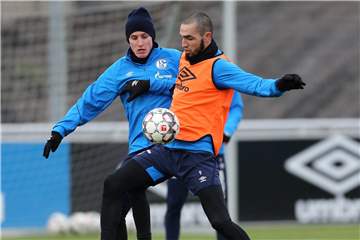Fällt verletzt aus: Nabil Bentaleb (rechts).