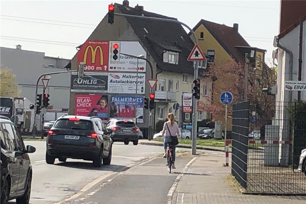 Radverkehr an der Recklinghäuser Straße - Michael Bosch von Stadt Haltern enttäuscht Kreuzung Recklinghäuser Straße/Lorenkamp/Recklinghäuser Damm