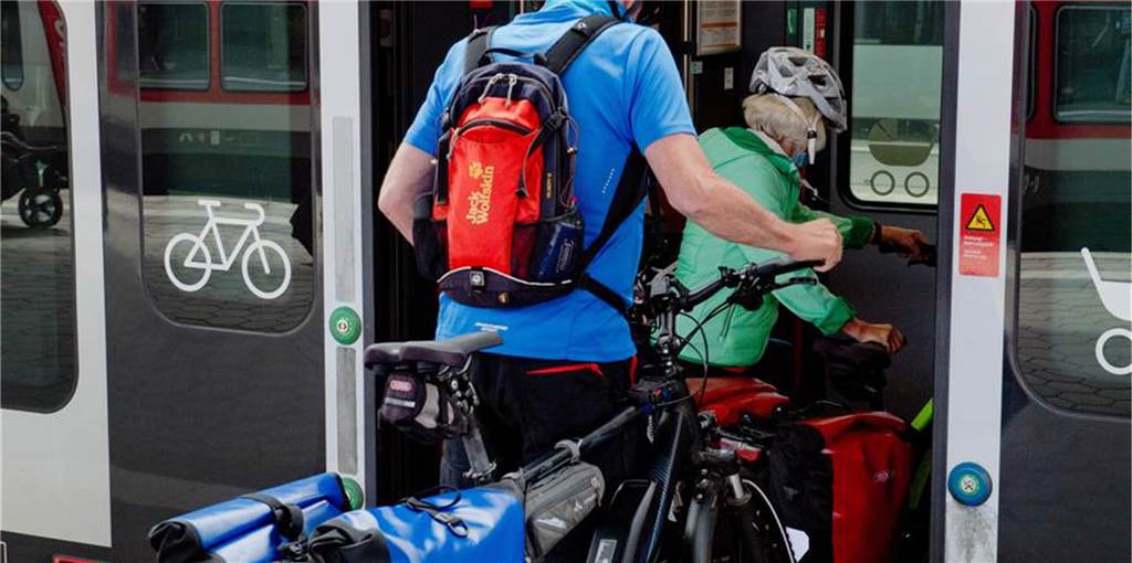„Reisen mit Fahrrad vermeiden“: Wo werden die Züge an Pfingsten voll? Fahrräder sind nicht generell im 9-Euro-Ticket enthalten.