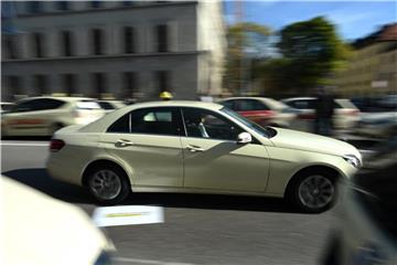 Fahrverbote für Dieselfahrzeuge könnten viele Taxi-Unternehmer hart treffen. Foto: Andreas Gebert/Symbolbild