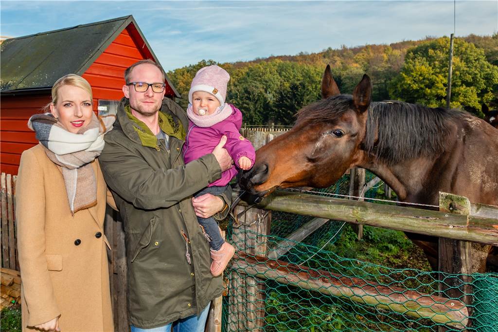 Kirchhörde: Ein Paradies für Freunde der Natur Familie Jürgens mit Pferden in der Natur