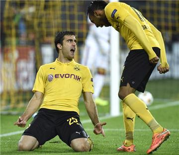 Fan-Liebling, Abwehr-Stabilisator - und in Ausnahmefällen auch mal Torschütze: BVB-Verteidiger Sokratis wird im Lensing-Carée zu Gast sein.