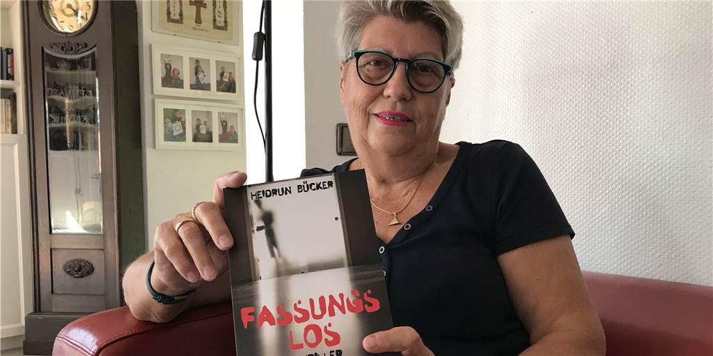 „Fassungslos“: Crime-Lady aus Dorsten veröffentlicht ihren 13. Thriller Autorin mit Buch