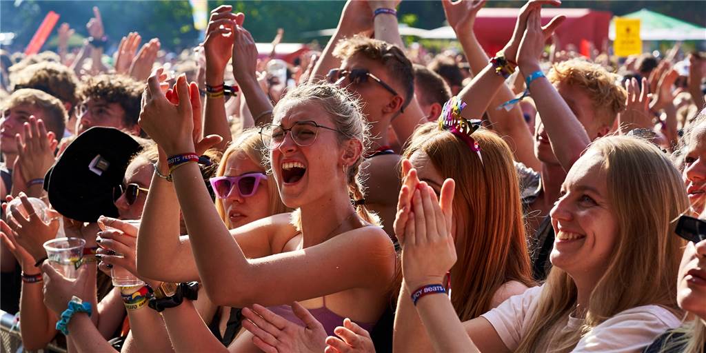 Juicy Beats 2022 in Dortmund: Der Festival-Samstag in 150 Bildern Fast 30.000 Menschen feierten am Samstag beim Juicy Beats die Musiker auf den 16 Bühnen im Dortmunder Westfalenpark.
