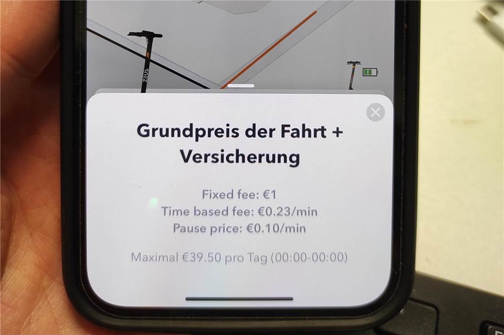 E-Scooter-Test: Zeus und Tier im Vergleich – welcher Anbieter ist der beste? Fast 40 Euro kostet der Zeus-E-Scooter maximal, wenn man ihn den ganzen Tag nutzen will.