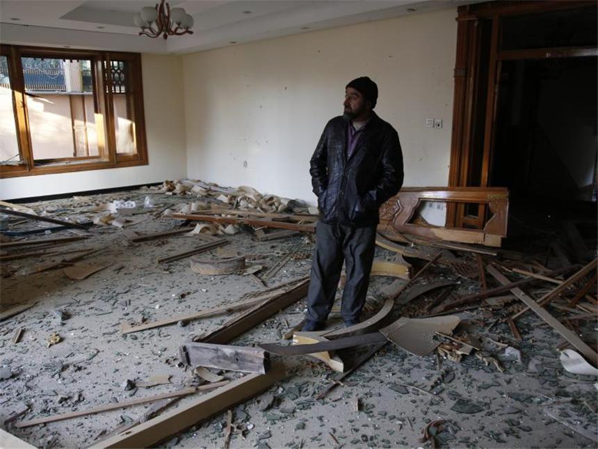 Zehn Tote bei Taliban-Angriff auf spanische Botschaft in Kabul Fast zehn Stunden dauerten die Gefechte zwischen den Extremisten und den afghanischen Sicherheitskräften. Foto: Jawad Jalali