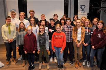 Fast zwei Dutzend Aktive des Kanu- und Surf-Vereins Schwerte (KVS) wurden auf der traditionellen Paddler-Party des Vereins im Bootshaus für ihre sportlichen Erfolge des Vorjahres ausgezeichnet.