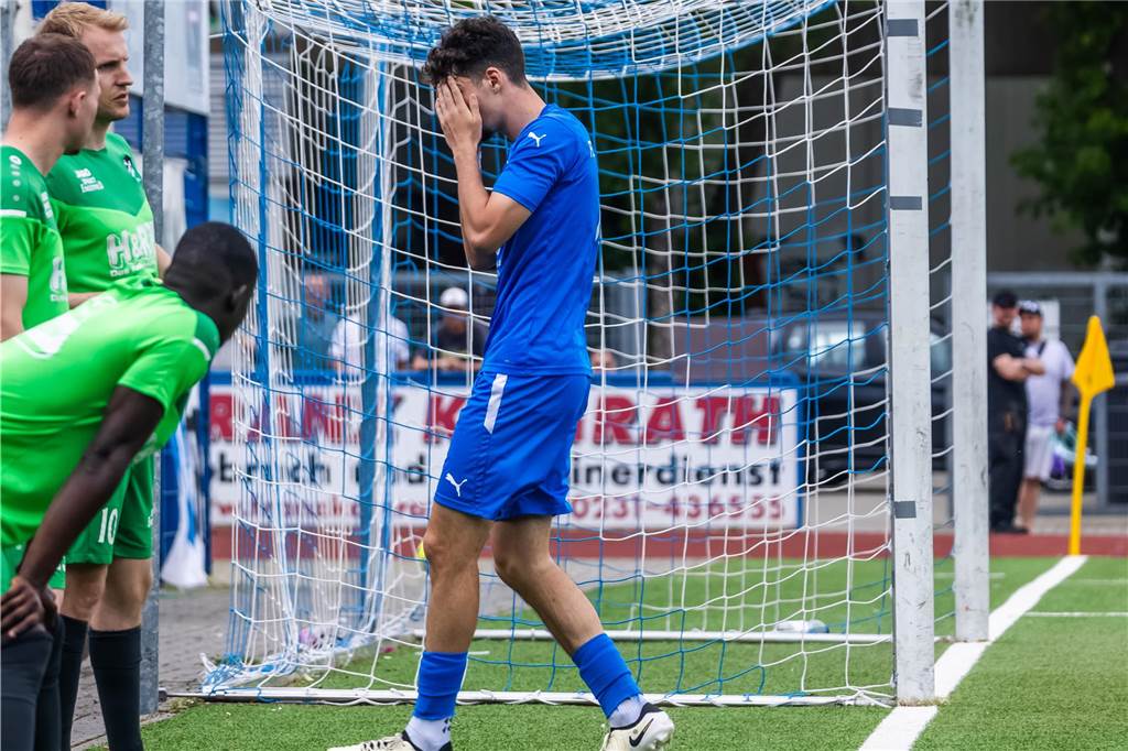 FC Brünninghausen steigt im Spiel gegen die SG Finnentrop/Bamenohl aus der Oberliga Westfalen ab. 