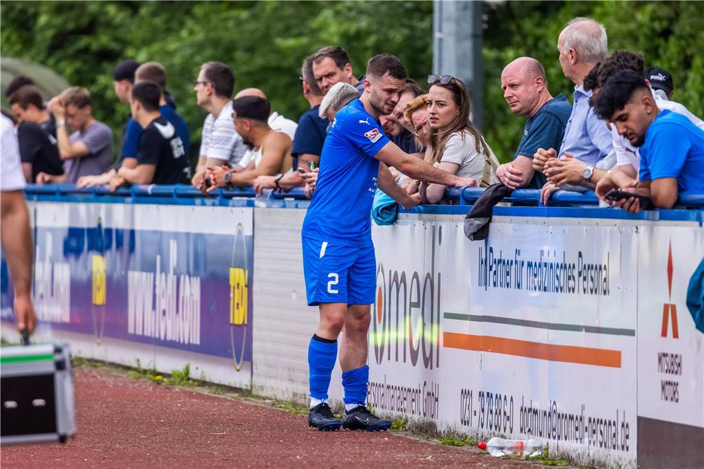 FC Brünninghausen steigt im Spiel gegen die SG Finnentrop/Bamenohl aus der Oberliga Westfalen ab. 