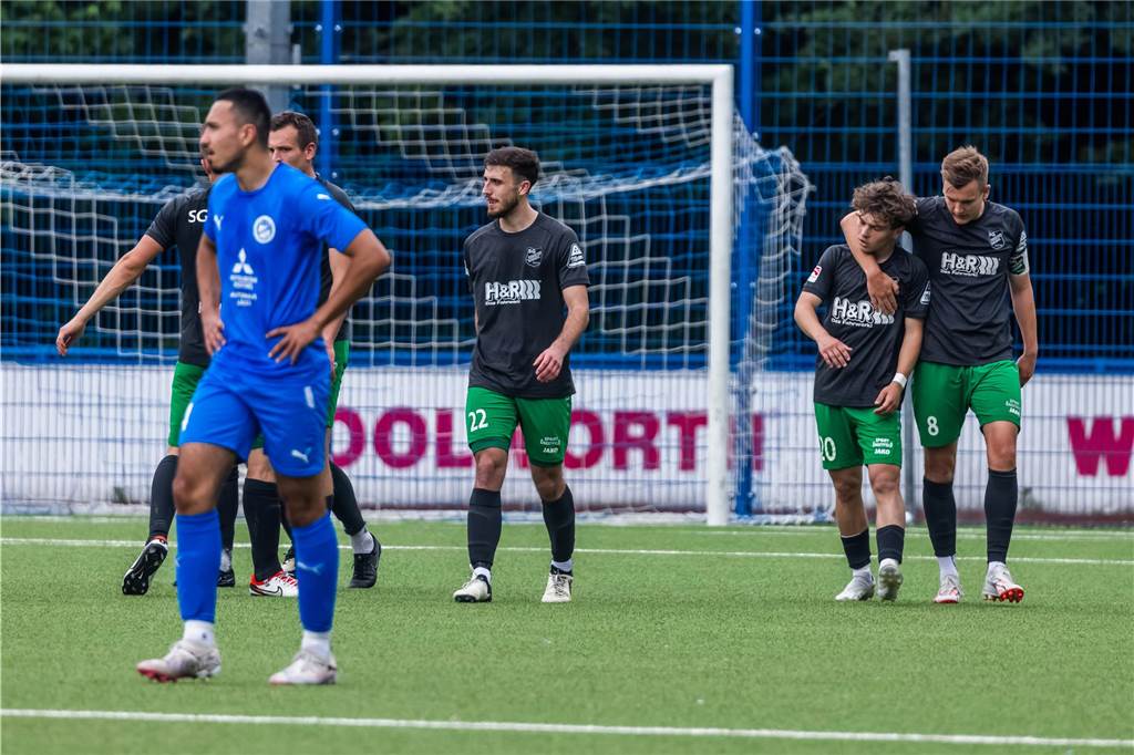 FC Brünninghausen steigt im Spiel gegen die SG Finnentrop/Bamenohl aus der Oberliga Westfalen ab. 
