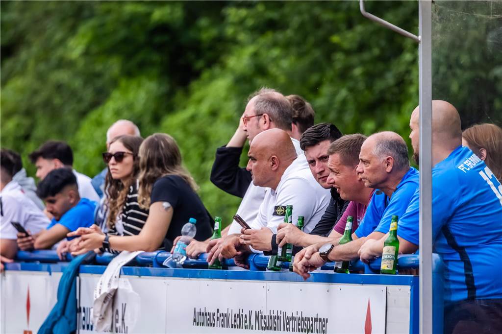 FC Brünninghausen steigt im Spiel gegen die SG Finnentrop/Bamenohl aus der Oberliga Westfalen ab. 