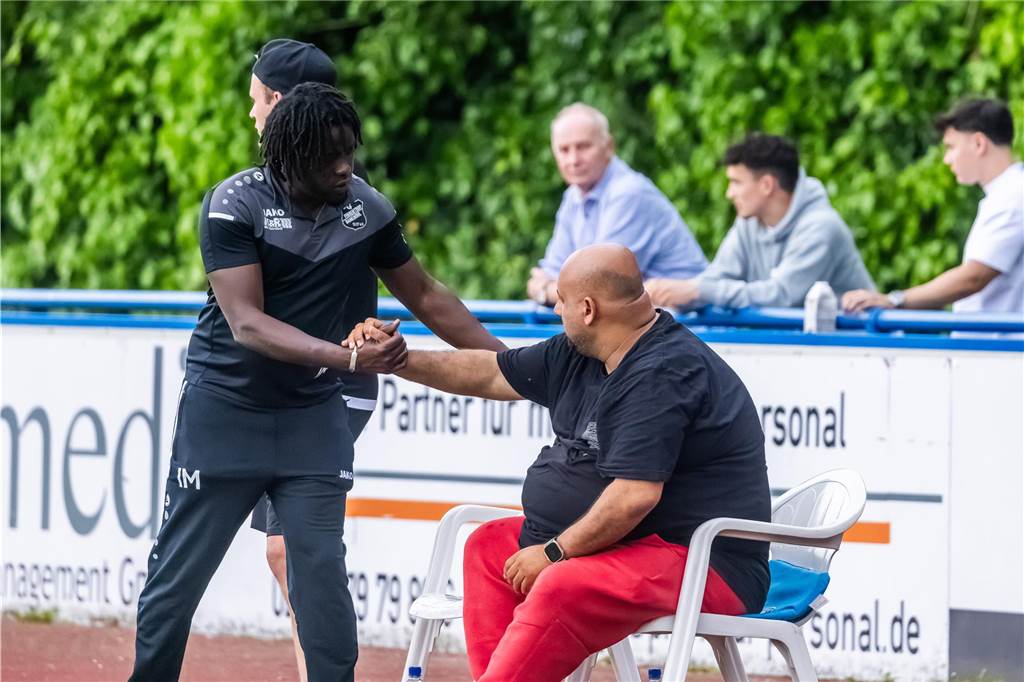 FC Brünninghausen steigt im Spiel gegen die SG Finnentrop/Bamenohl aus der Oberliga Westfalen ab. 