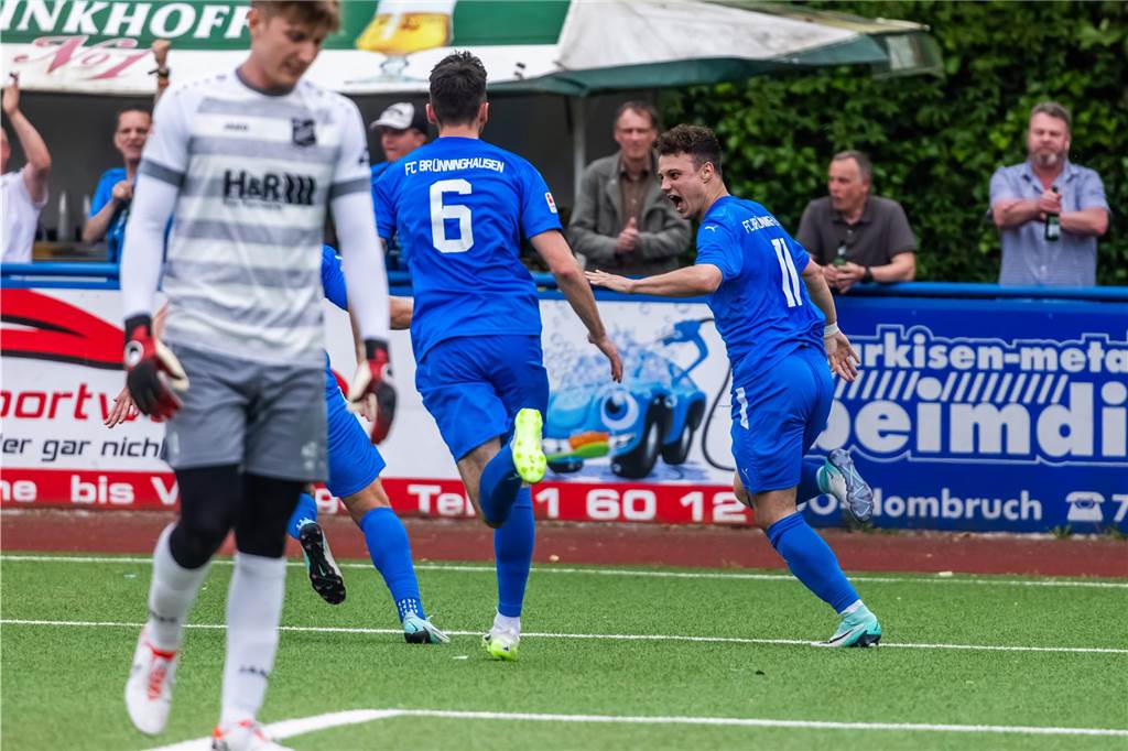 FC Brünninghausen steigt im Spiel gegen die SG Finnentrop/Bamenohl aus der Oberliga Westfalen ab. 
