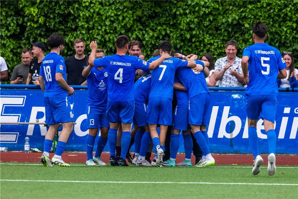 FC Brünninghausen steigt im Spiel gegen die SG Finnentrop/Bamenohl aus der Oberliga Westfalen ab. 